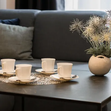 Kosinskiego By Renters *