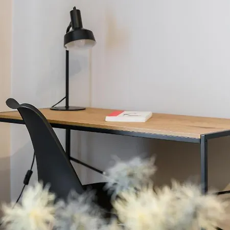 Kosinskiego By Renters Apartment Poznan